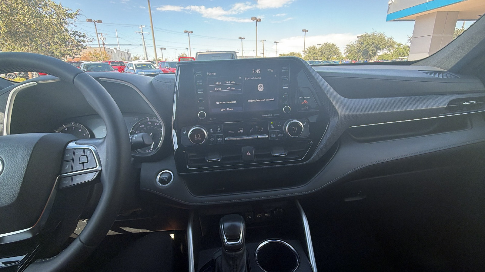 Used 2021 Toyota Highlander XSE FWD image 14