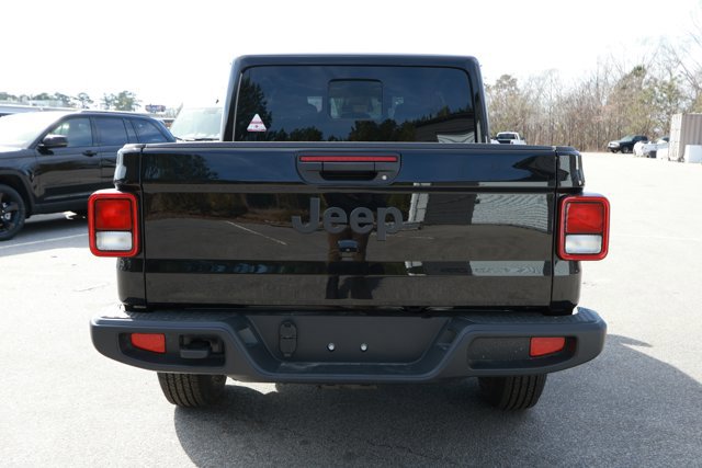 New 2026 Jeep Gladiator Sport image 7