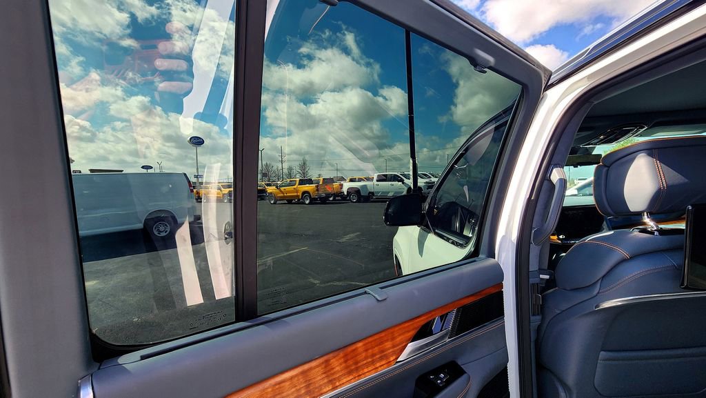 Used 2024 Jeep Grand Wagoneer L Series III w/ Rear Seat Video Group 1 AWD/4WD image 71