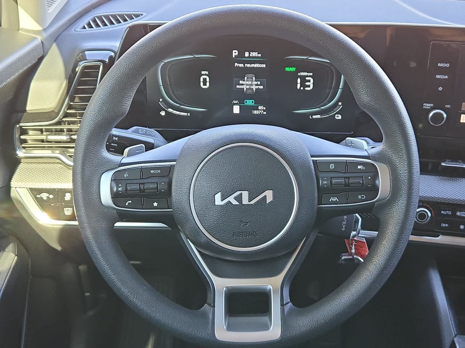 Used 2025 Kia Sportage LX FWD image 22