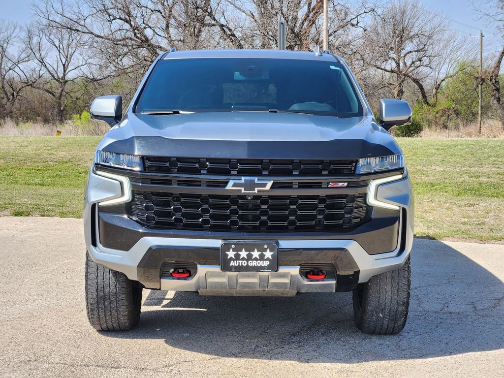 Used 2024 Chevrolet Tahoe Z71 w/ Luxury Package AWD/4WD image 2