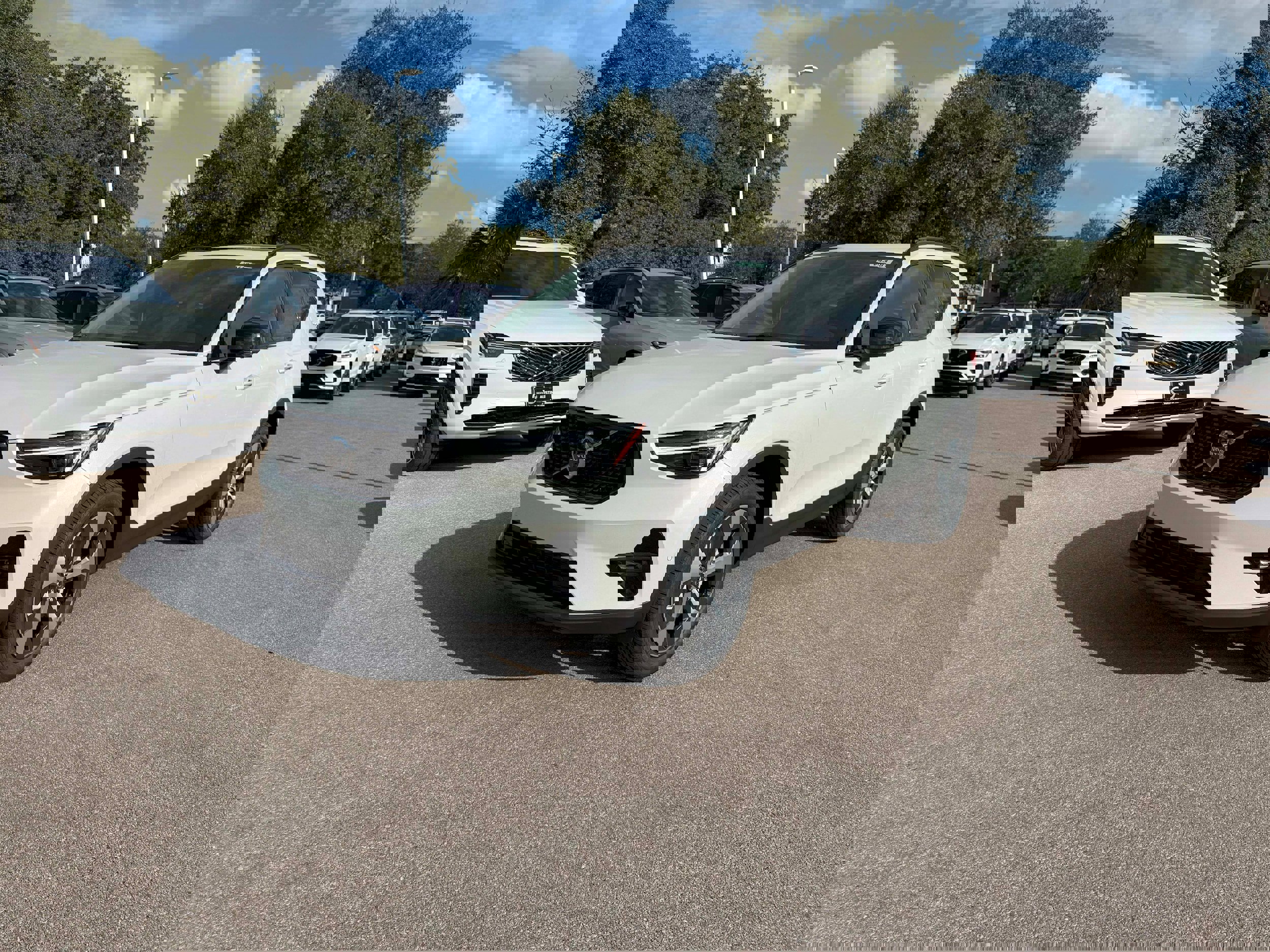 New 2026 Volvo XC40 B5 Plus w/ Protection Package Premier image 2