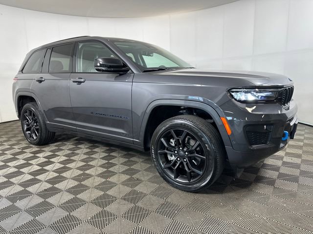 Used 2023 Jeep Grand Cherokee 30th Anniversary image 2