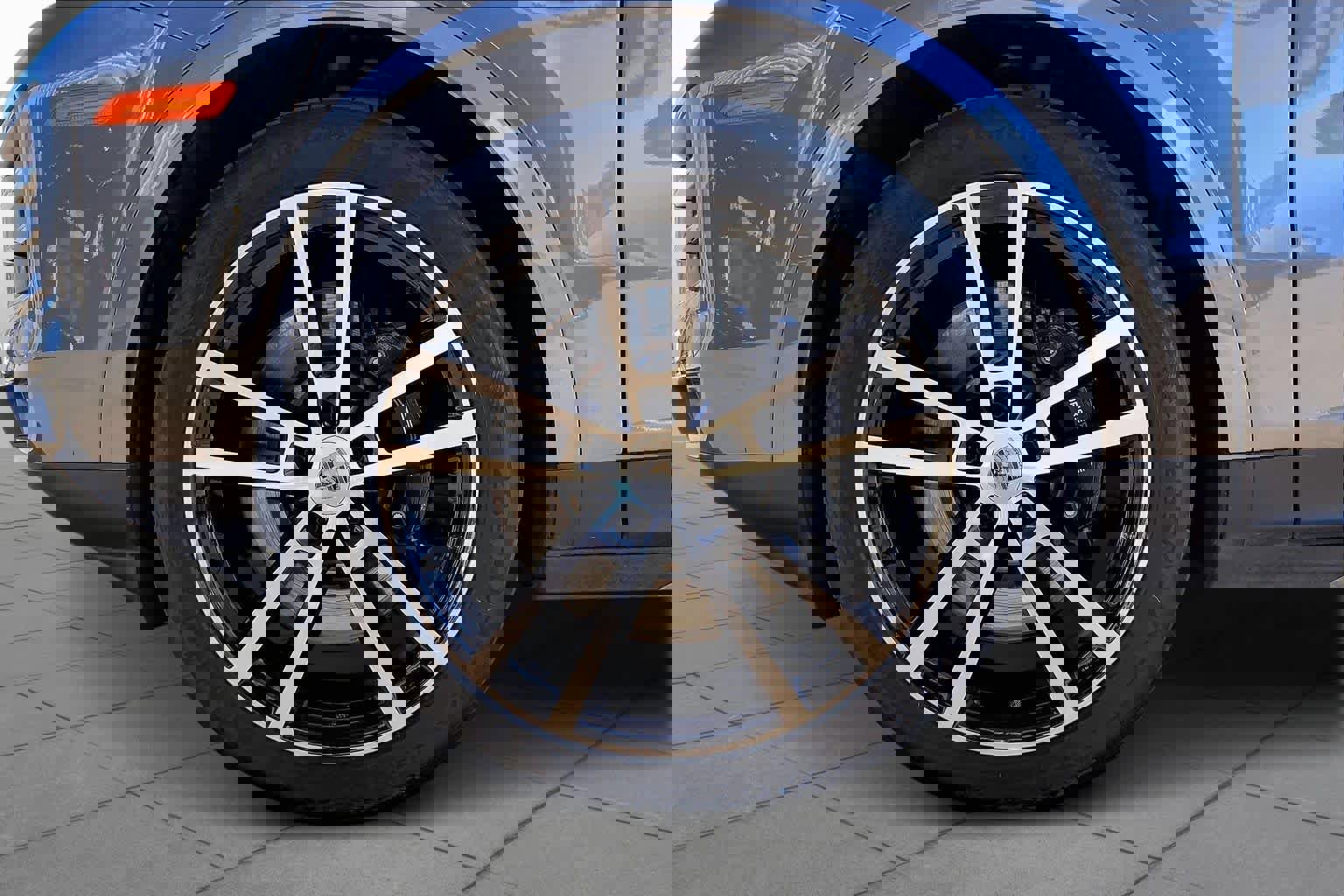 Used 2024 Porsche Cayenne S image 11