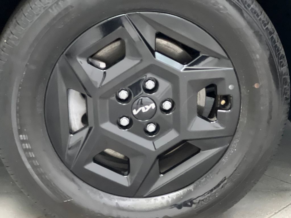 Used 2025 Kia Carnival image 69