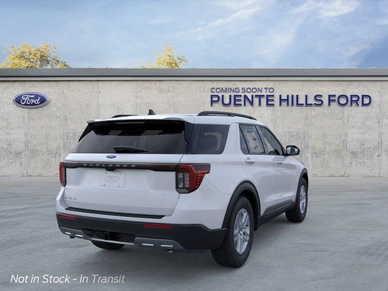 New 2026 Ford Explorer Active RWD image 8