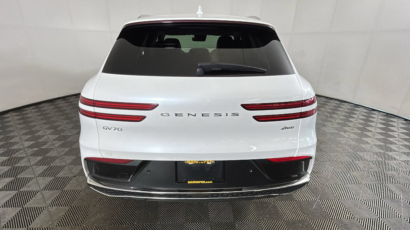 Used 2026 Genesis GV70 2.5T AWD/4WD video 4