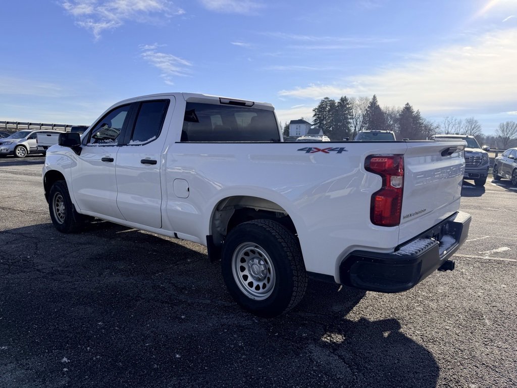 Used 2022 Chevrolet Silverado 1500 W/T w/ WT Value Package image 4