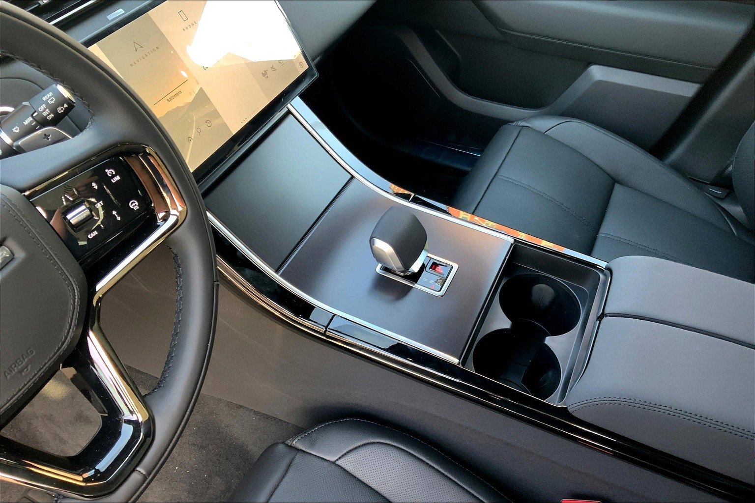 New 2026 Land Rover Range Rover Velar Dynamic SE image 5