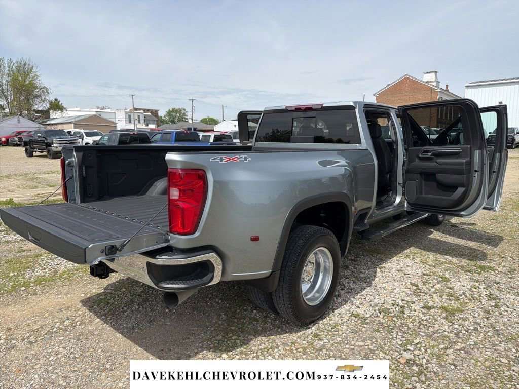 Used 2024 Chevrolet Silverado 3500 LTZ w/ LTZ Plus Package AWD/4WD image 32
