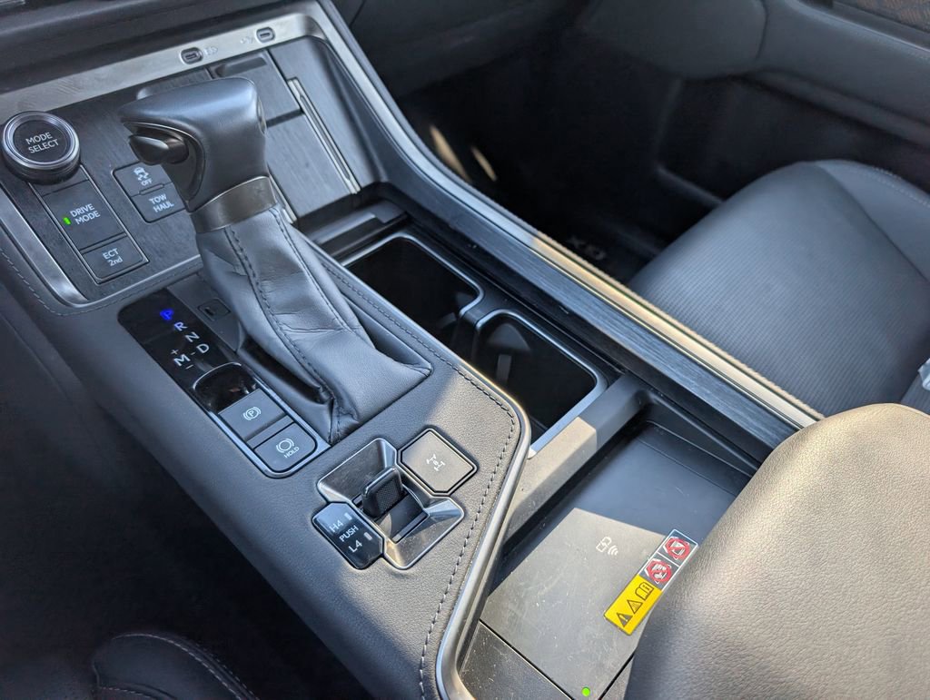 Used 2024 Lexus GX 550 image 23