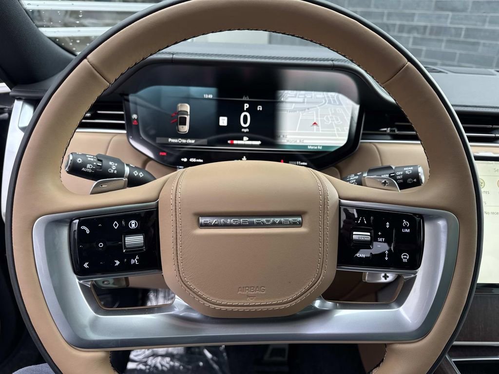 New 2025 Land Rover Range Rover SE image 26