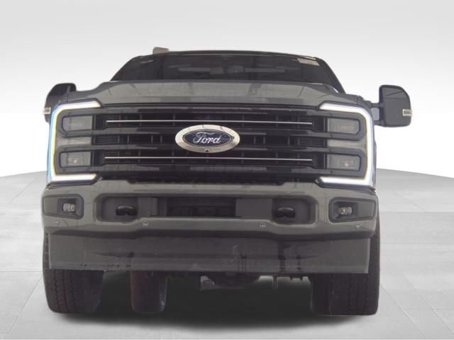 Used 2026 Ford F250 Platinum AWD/4WD image 3