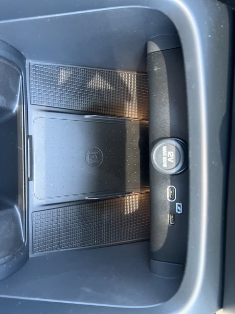 New 2026 Volvo XC40 B5 Core AWD/4WD image 17