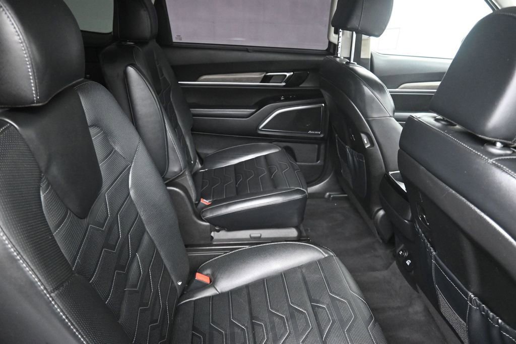 Used 2022 Kia Telluride SX w/ SX Prestige Package AWD/4WD image 11