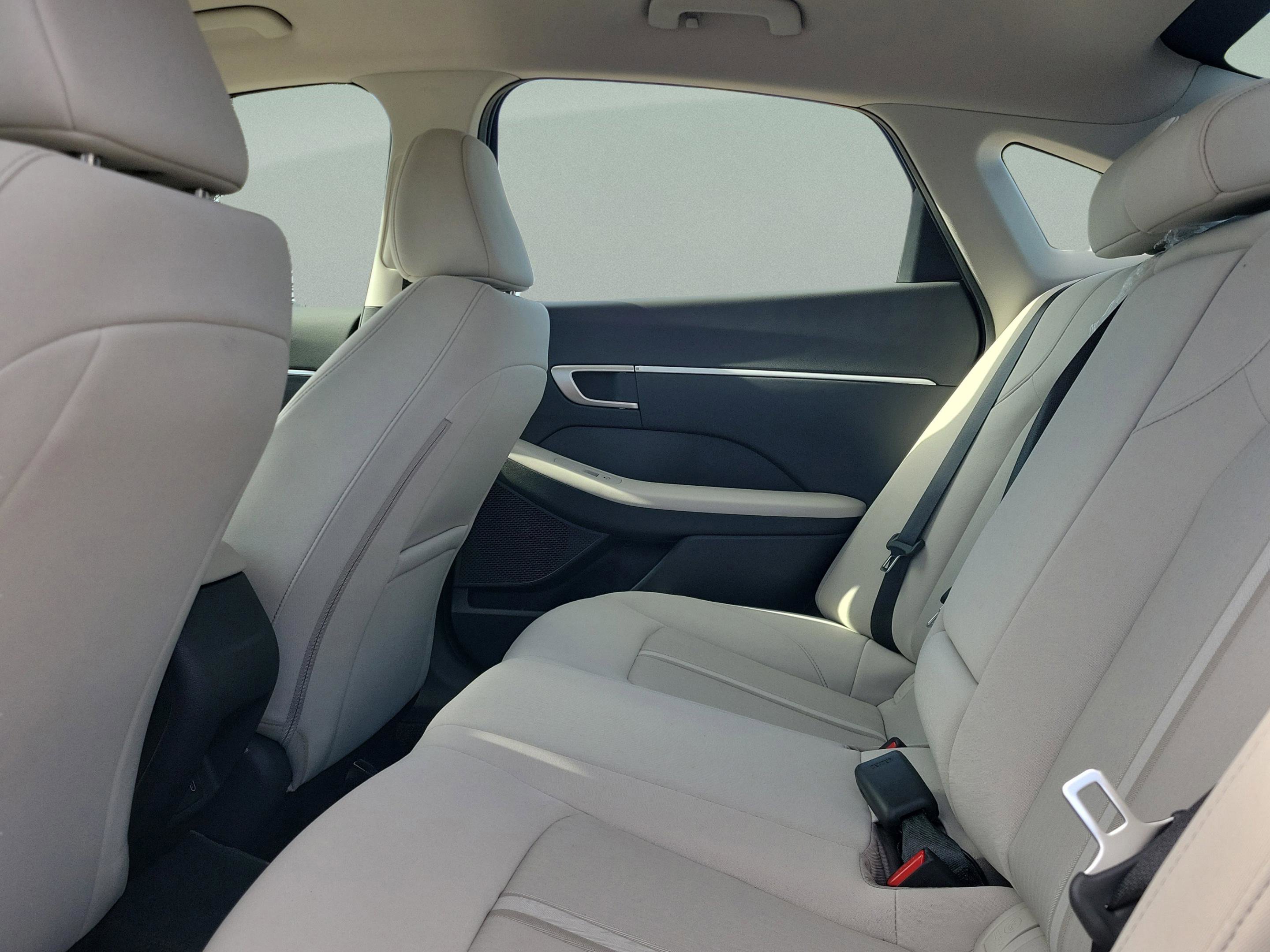 New 2026 Hyundai Sonata SEL FWD image 28