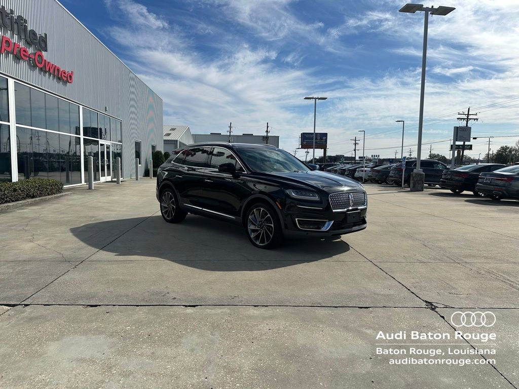 Used 2020 Lincoln Nautilus Reserve w/ Equipment Group 202A image 3