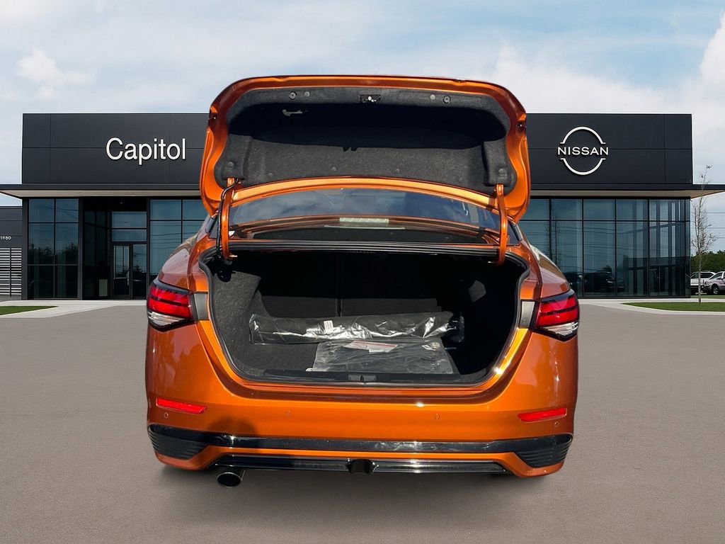 Certified 2024 Nissan Sentra SR w/ SR Premium Package image 11
