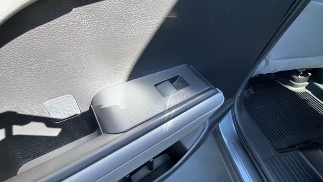Used 2022 Toyota Highlander XLE AWD/4WD image 15