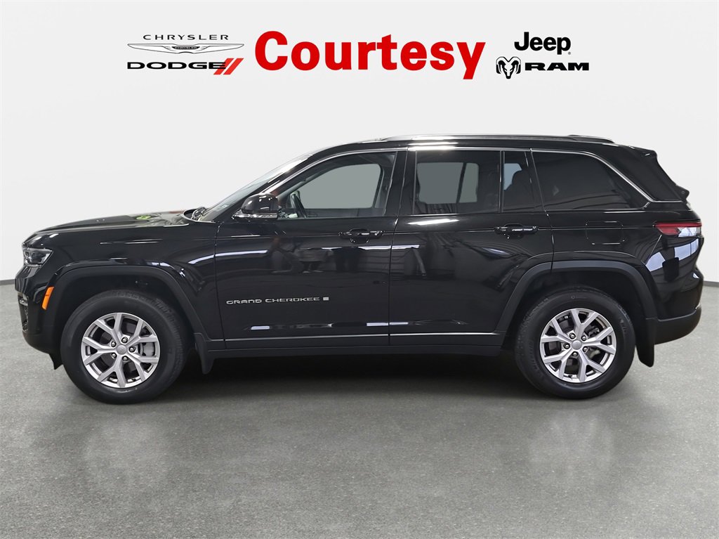 Certified 2022 Jeep Grand Cherokee Limited w/ Luxury Tech Group II image 6