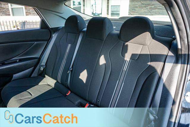 Used 2023 Hyundai Elantra SEL FWD image 35