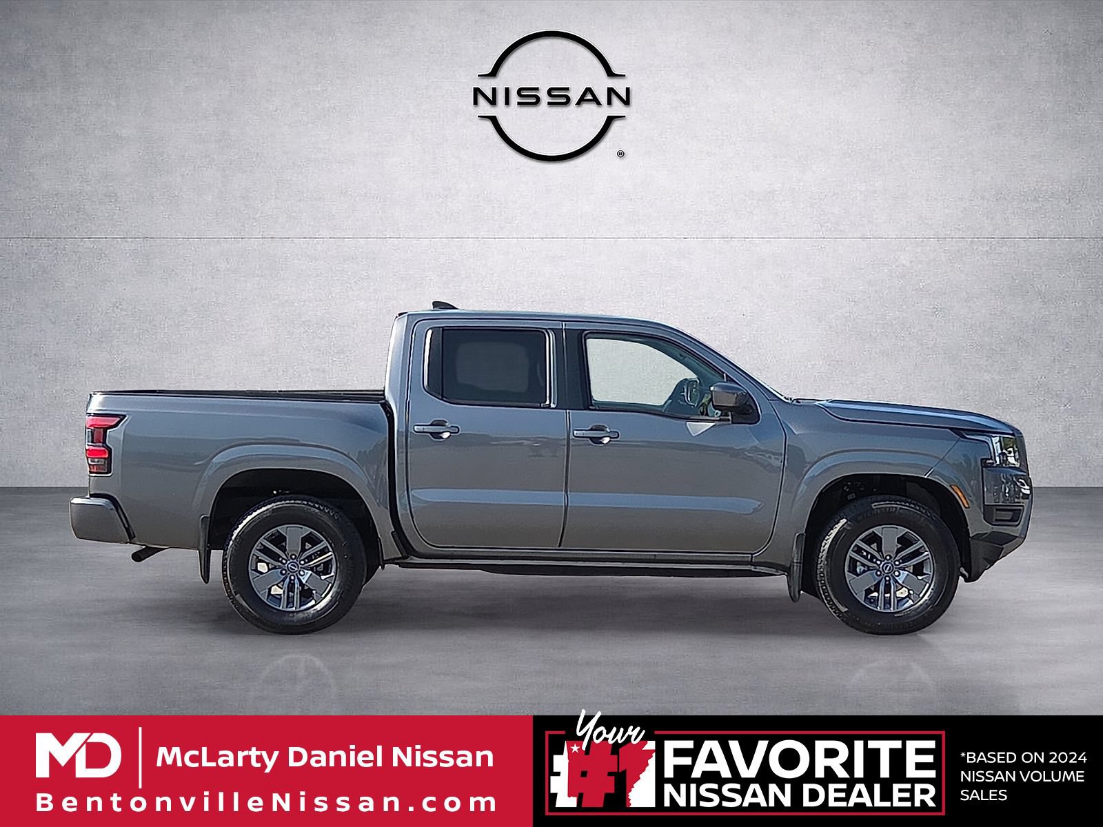 Used 2025 Nissan Frontier SV AWD/4WD image 6