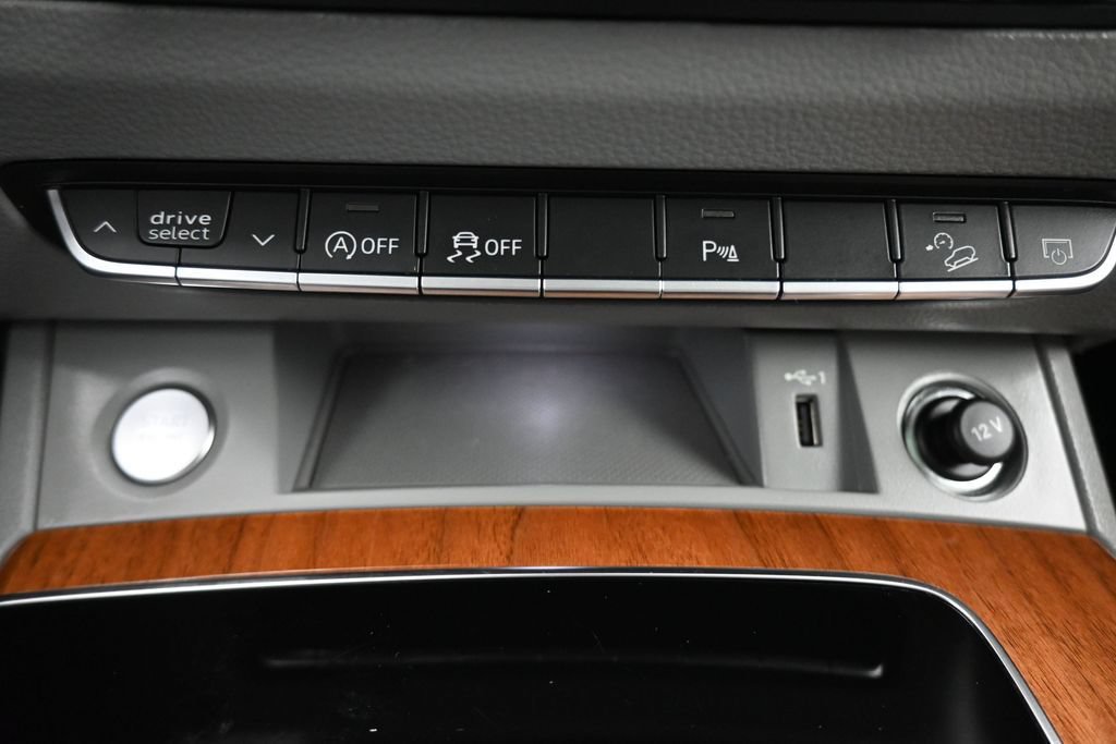 Used 2022 Audi Q5 2.0T Premium AWD/4WD image 22