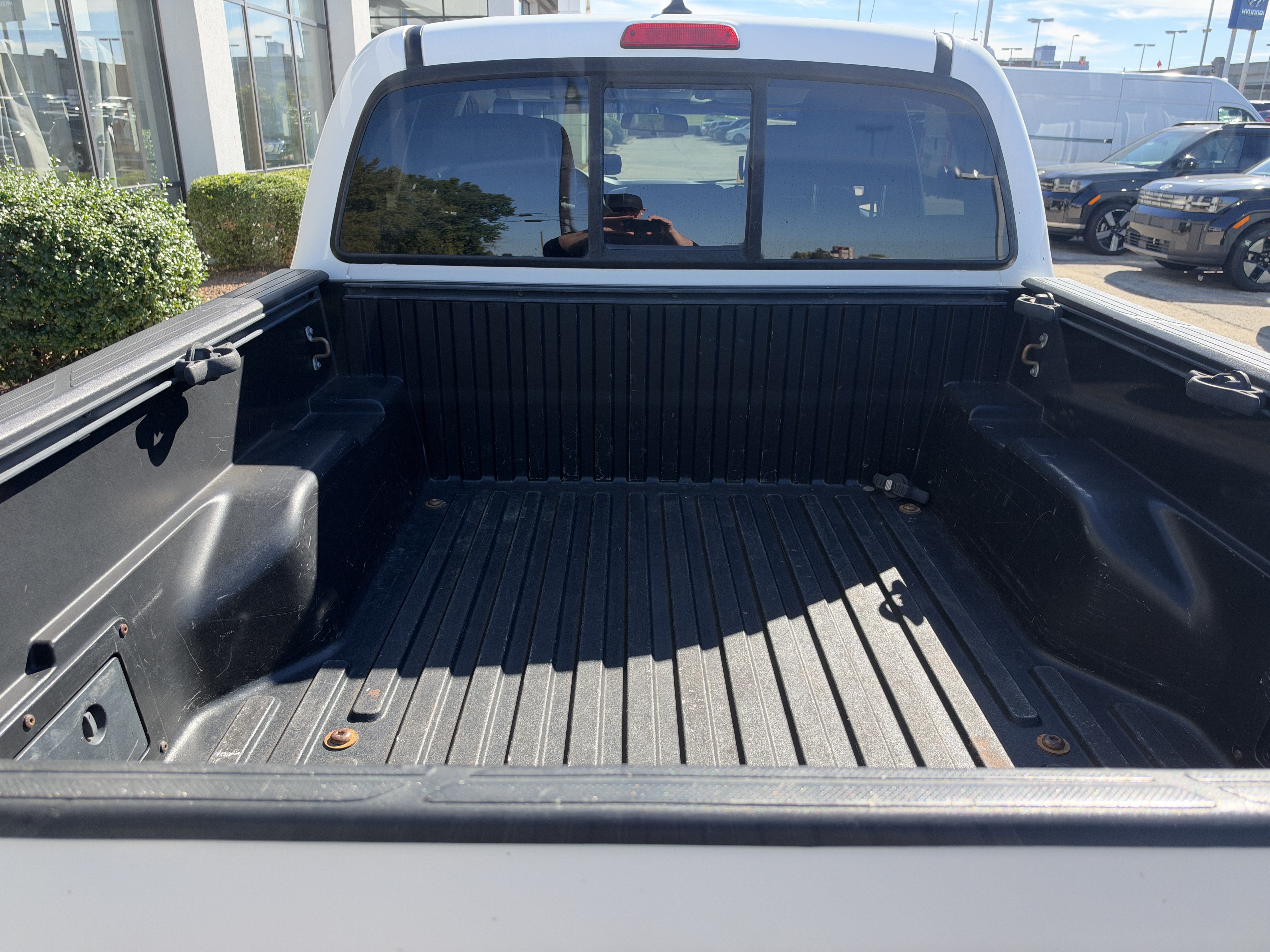Used 2014 Toyota Tacoma 4x4 Double Cab w/ TRD Off-Road Package image 10