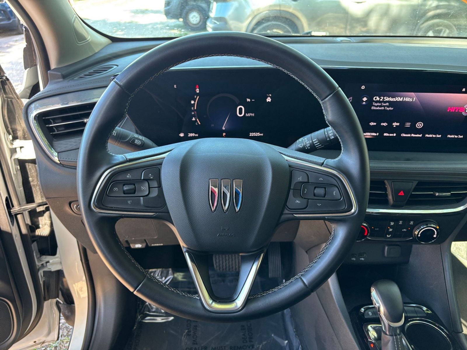 Used 2025 Buick Encore GX Preferred FWD image 29
