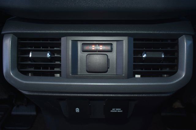 Used 2021 Ford F150 Lariat w/ Equipment Group 502A High image 46