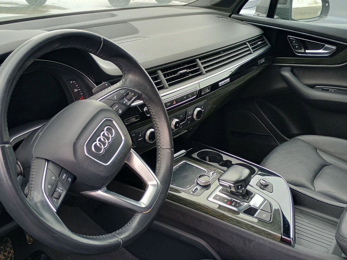 Used 2018 Audi Q7 3.0T Premium Plus w/ Premium Plus Package image 4