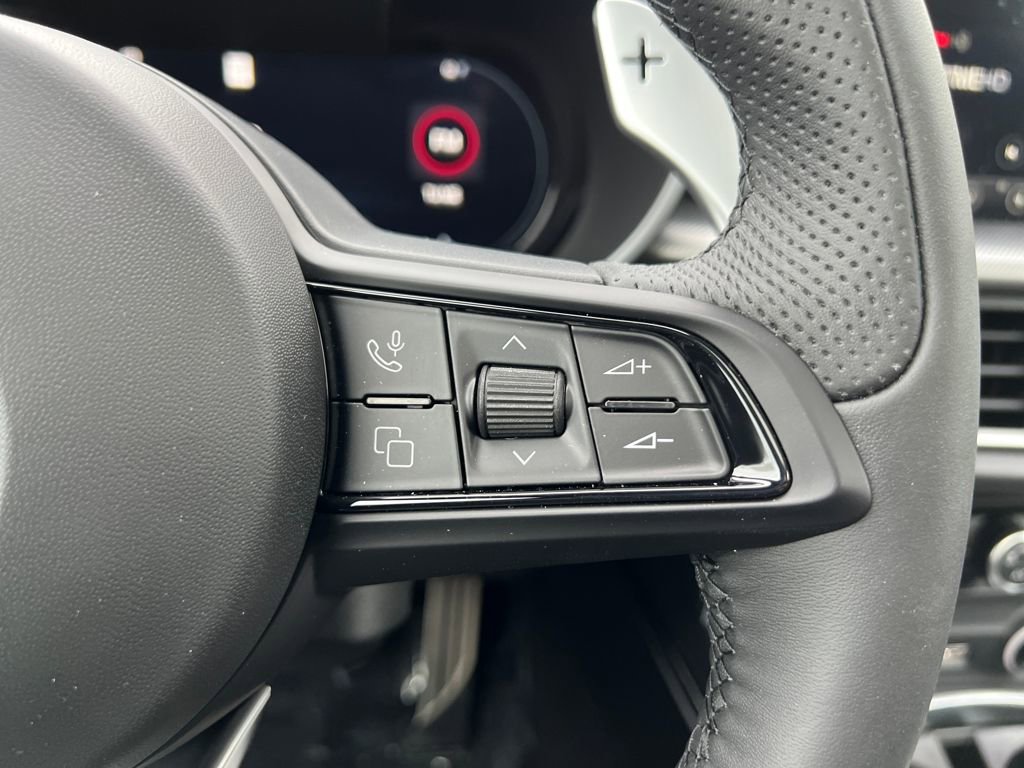 New 2025 Alfa Romeo Stelvio Sprint w/ Convenience Package image 12