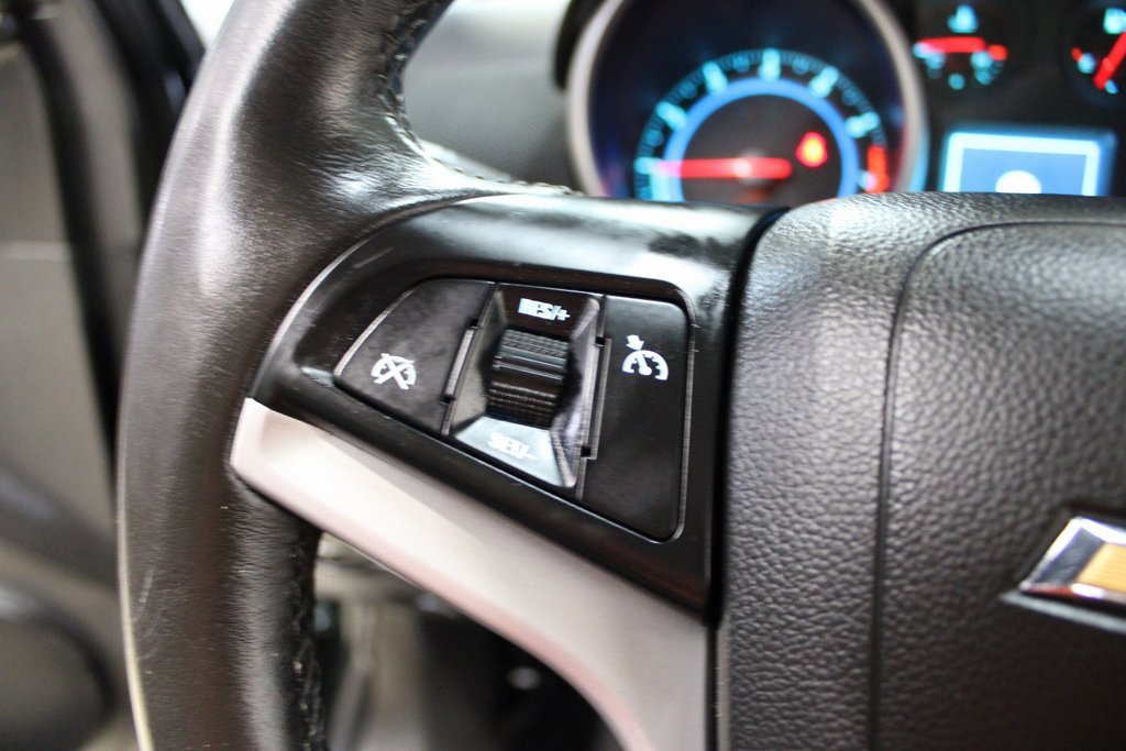 Used 2014 Chevrolet Cruze LT image 17