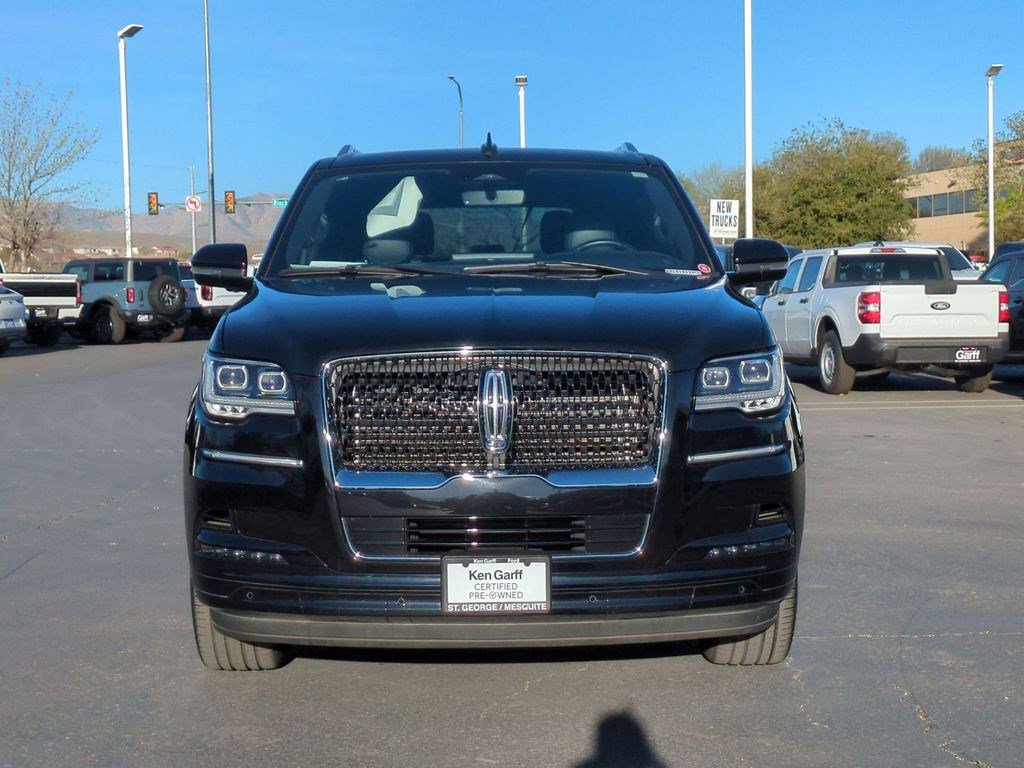 Used 2024 Lincoln Navigator Reserve AWD/4WD image 8