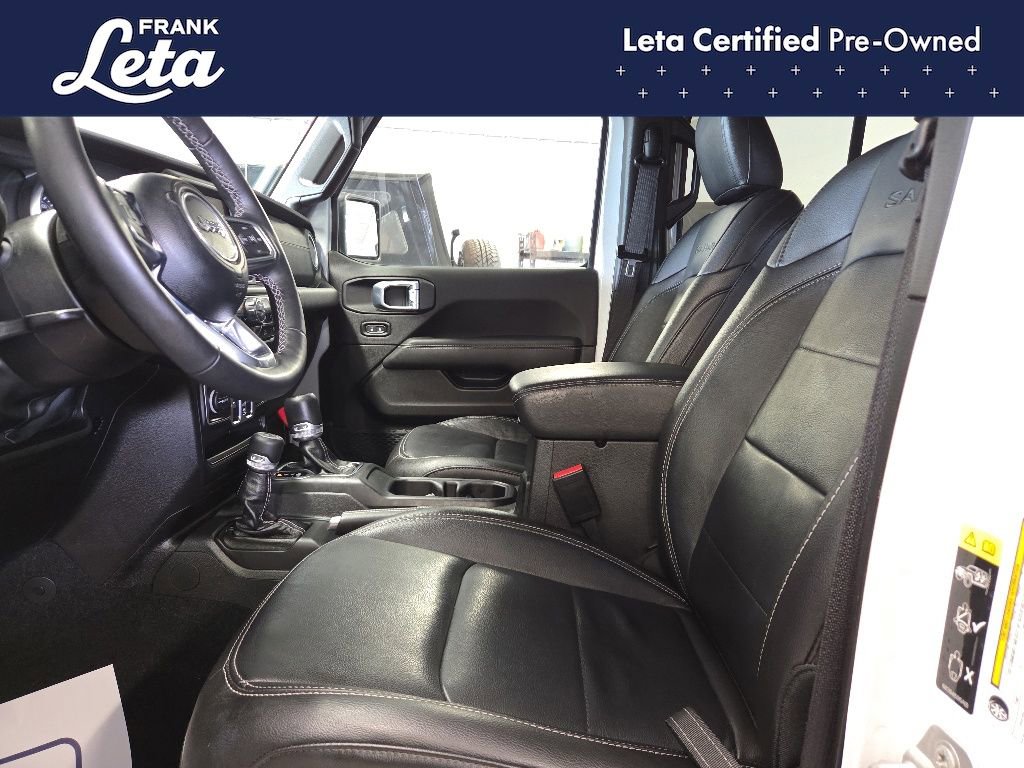 Used 2023 Jeep Wrangler Unlimited Sahara w/ Cold Weather Group AWD/4WD image 13