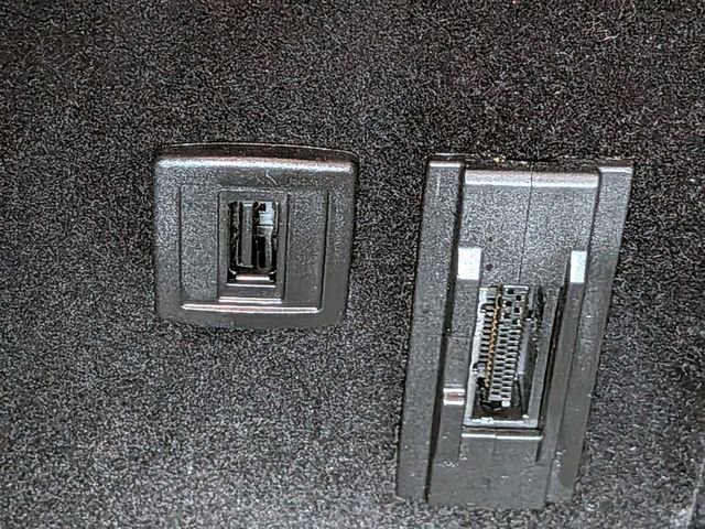 Used 2011 Mercedes-Benz E 350 Sedan image 25