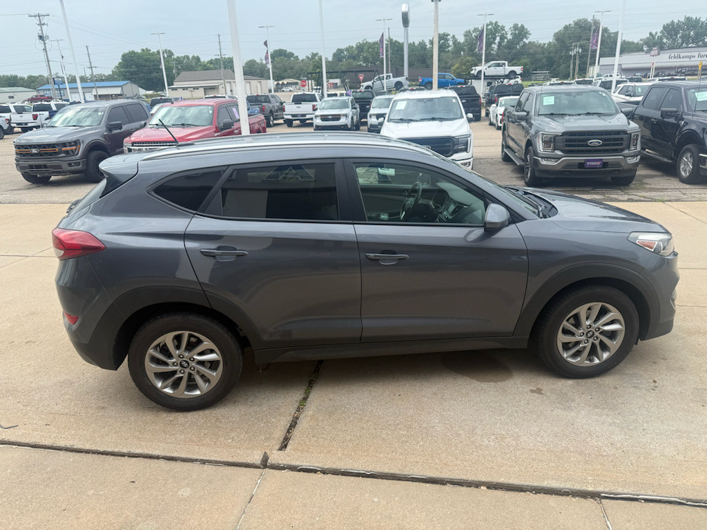 Used 2016 Hyundai Tucson SE w/ Option Group 02 FWD image 8
