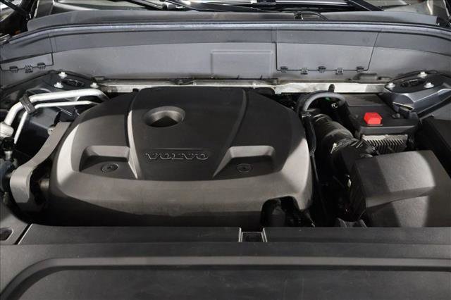 Used 2017 Volvo XC90 T6 Momentum w/ Vision Package image 30