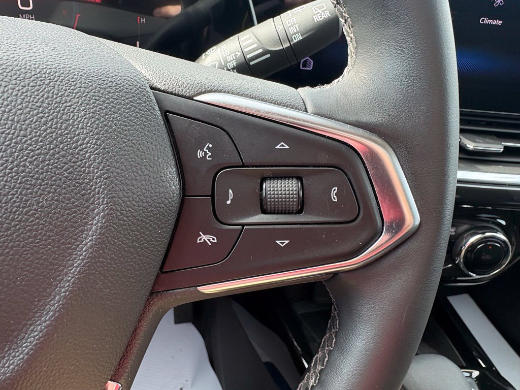 Used 2024 Chevrolet Trax ACTIV w/ Sunroof Package FWD image 19