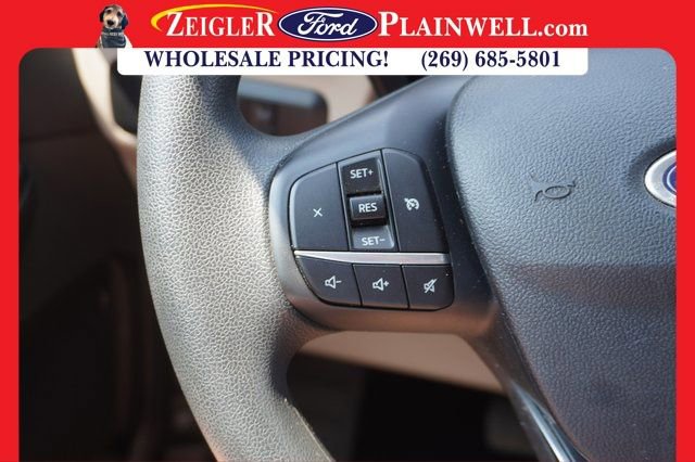 Used 2022 Ford Escape SE image 21