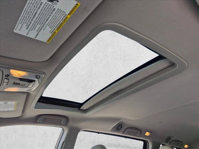 Used 2014 Toyota Sienna XLE FWD image 14
