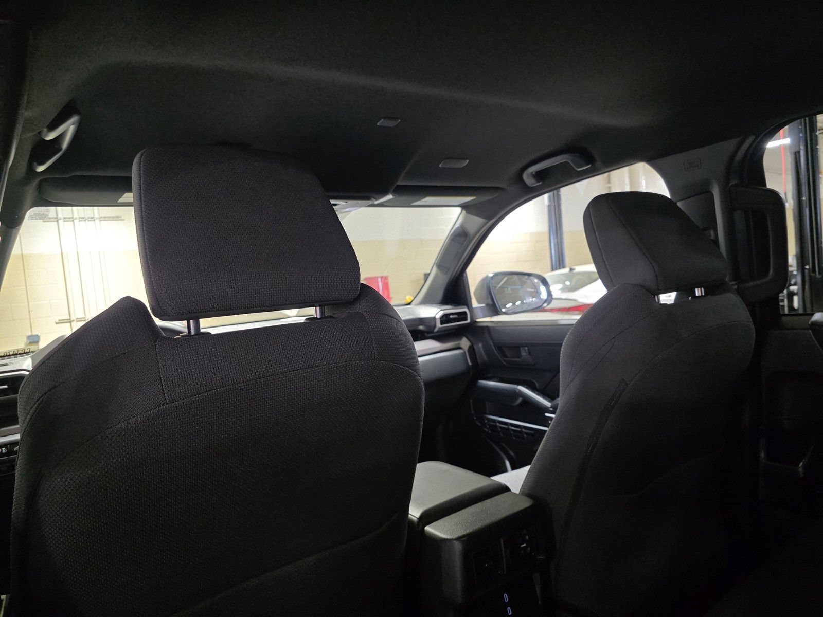 Used 2025 Toyota 4Runner SR5 AWD/4WD image 16