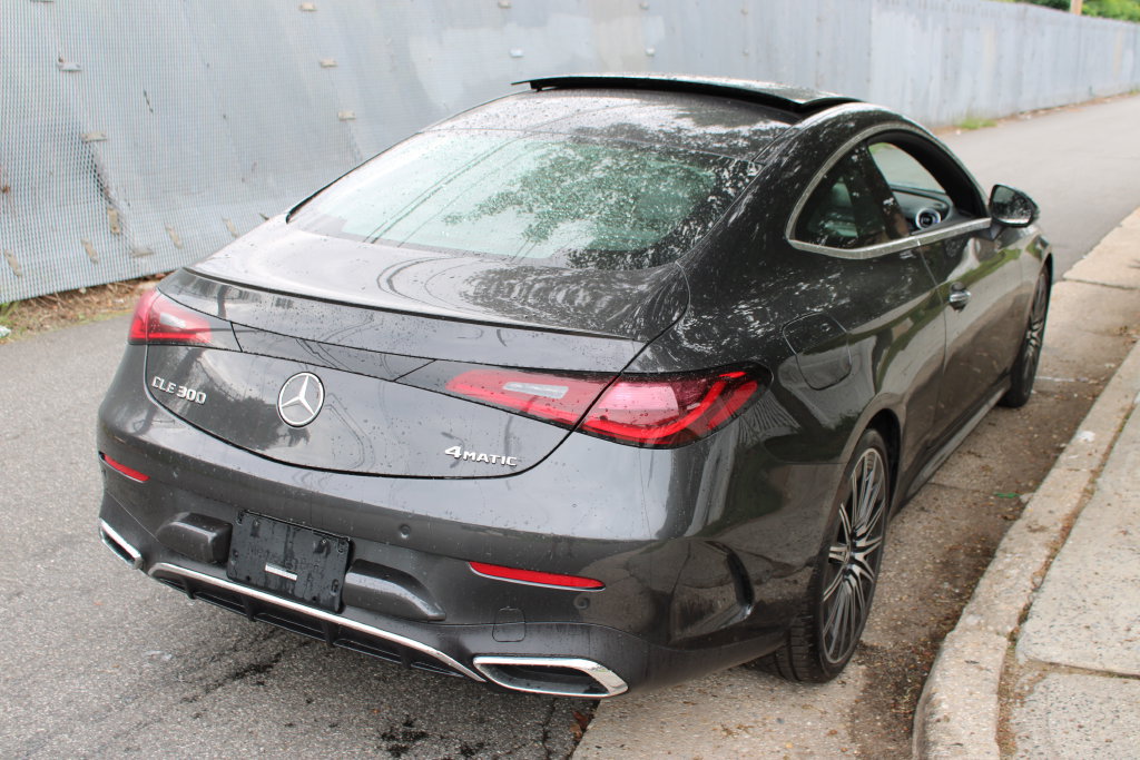 Used 2025 Mercedes-Benz CLE 300 4MATIC Coupe w/ AMG Line image 6