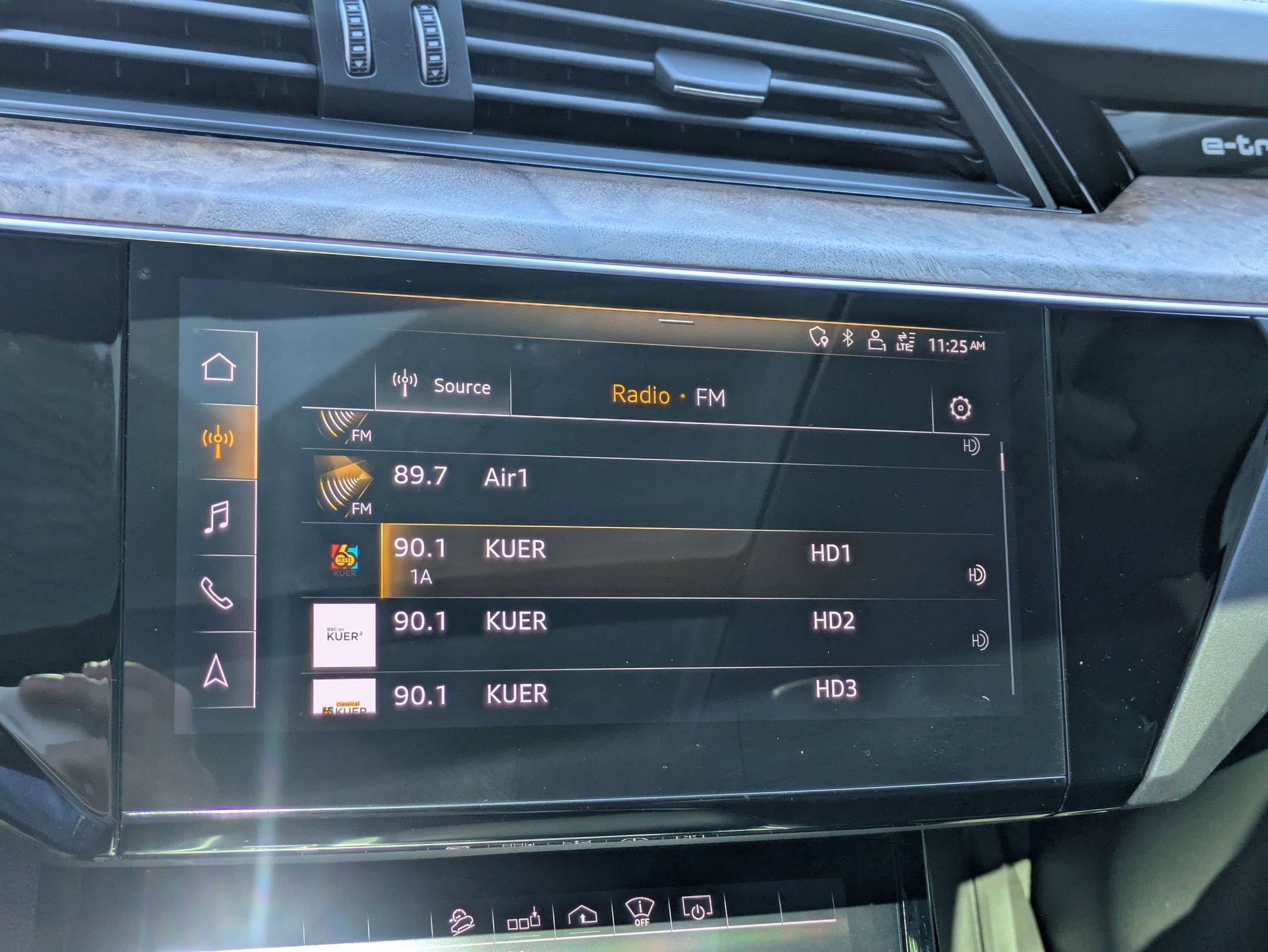 Used 2019 Audi e-tron Prestige AWD/4WD image 21