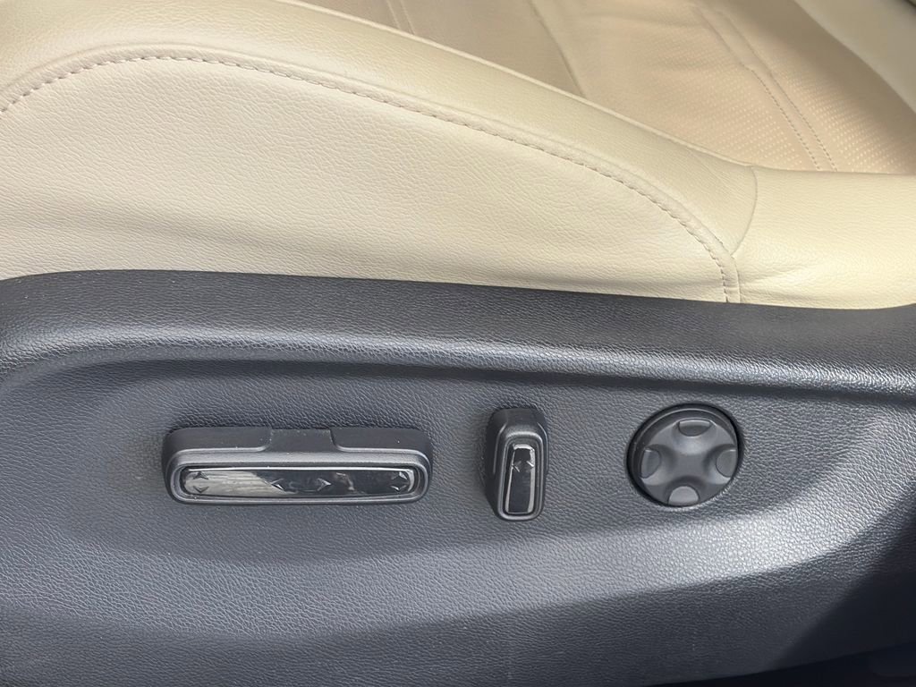 Used 2022 Honda CR-V EX-L image 26