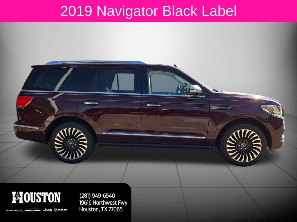 Used 2019 Lincoln Navigator Black Label image 2