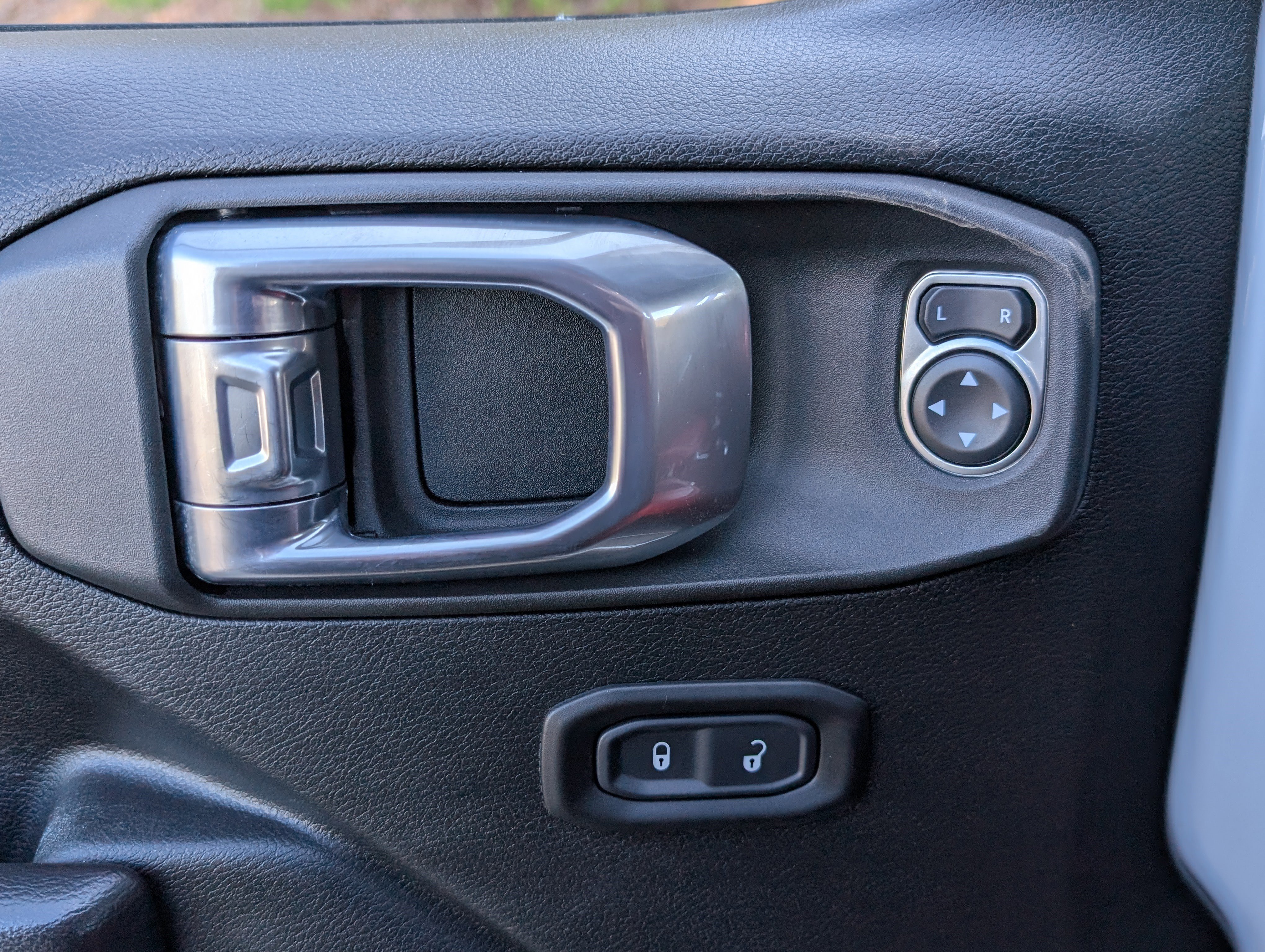 Used 2021 Jeep Gladiator Rubicon image 15