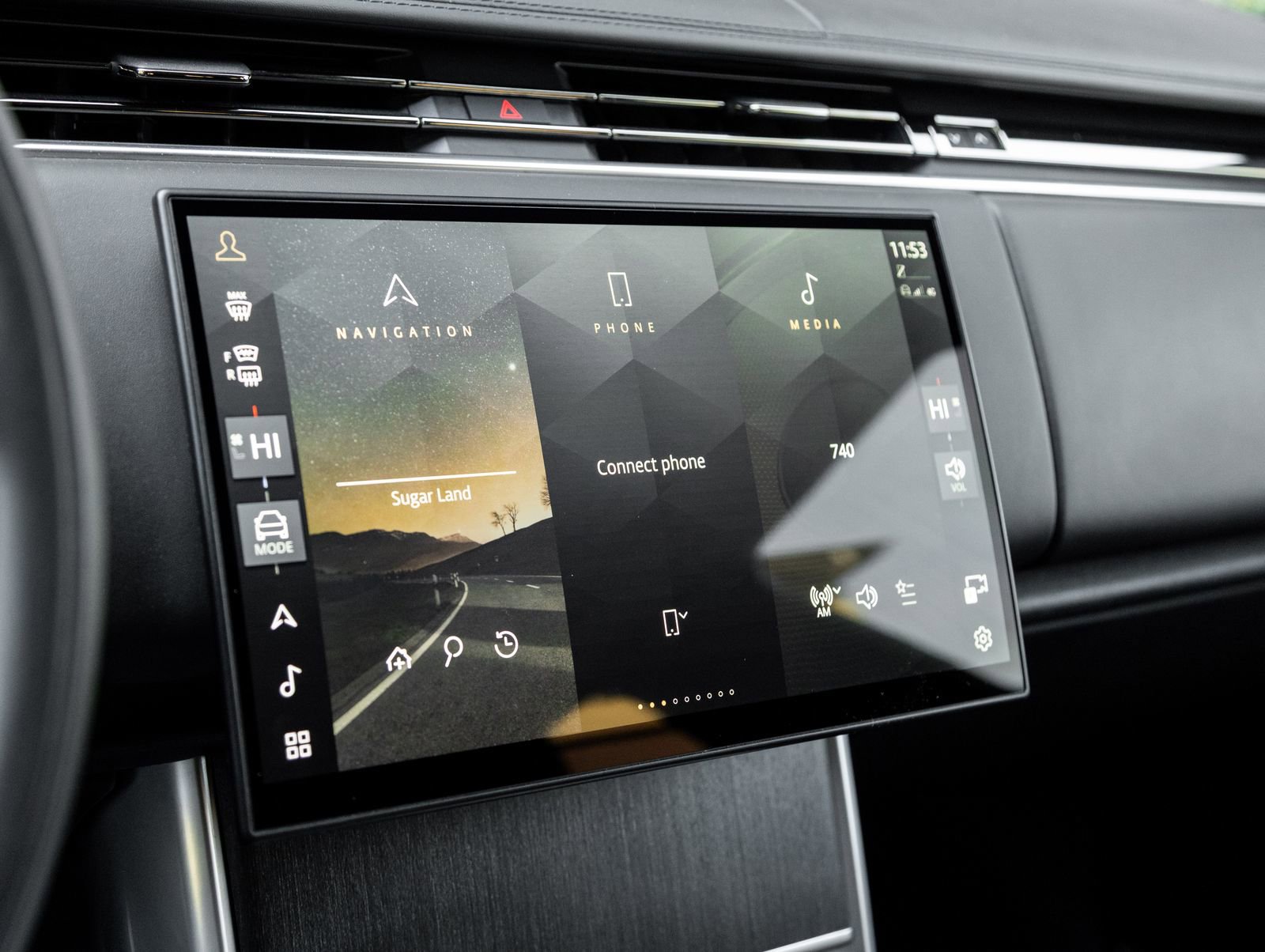 Used 2025 Land Rover Range Rover SE image 22