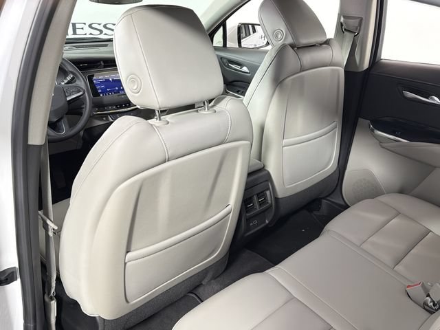 Used 2023 Cadillac XT4 Premium Luxury FWD image 22