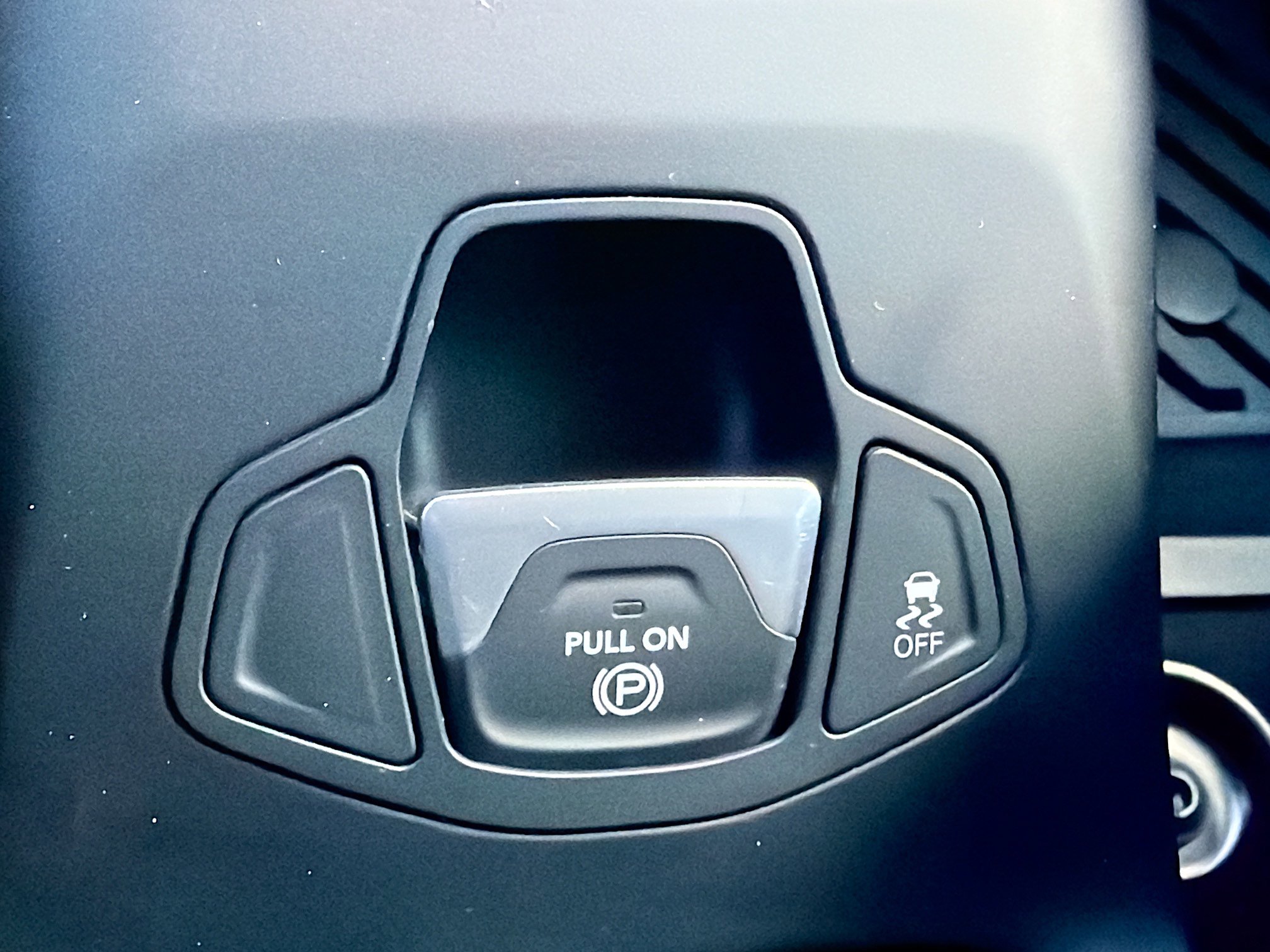 Used 2020 Jeep Renegade Latitude image 28